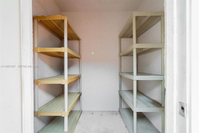 23318 SW 55th Way B, Boca Raton, FL 33433