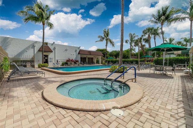 23318 SW 55th Way B, Boca Raton, FL 33433