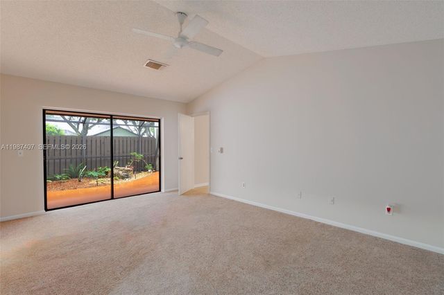 23318 SW 55th Way B, Boca Raton, FL 33433