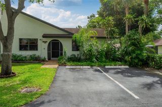 23318 SW 55th Way B, Boca Raton, FL 33433