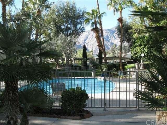 353 E Via Escuela 213, Palm Springs, CA 92262