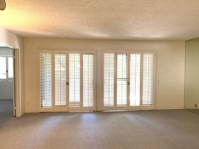 353 E Via Escuela 213, Palm Springs, CA 92262