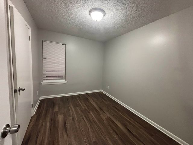 5338 CEDAR BLUFF DR, Unincorporated, TN 38127