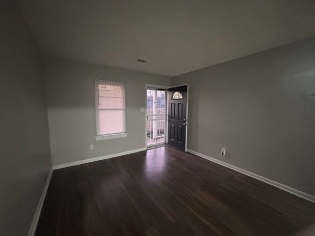 5338 CEDAR BLUFF DR, Unincorporated, TN 38127