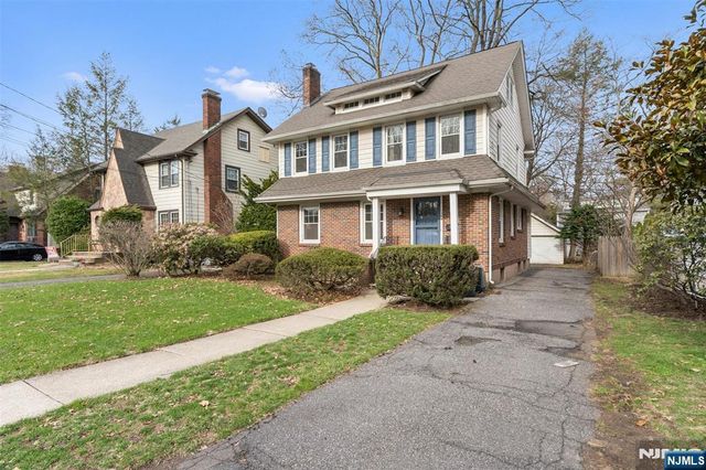 1342 Pennington Road, Teaneck, NJ 07666