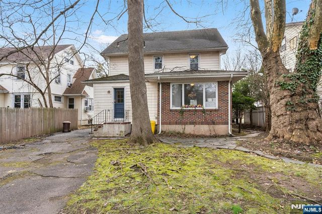 1342 Pennington Road, Teaneck, NJ 07666