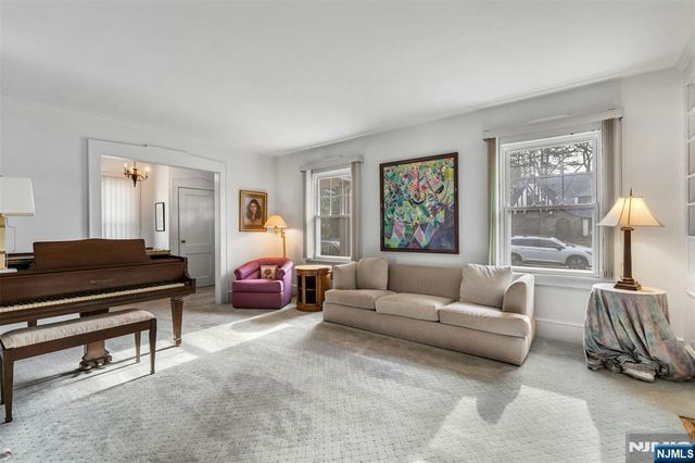 1342 Pennington Road, Teaneck, NJ 07666