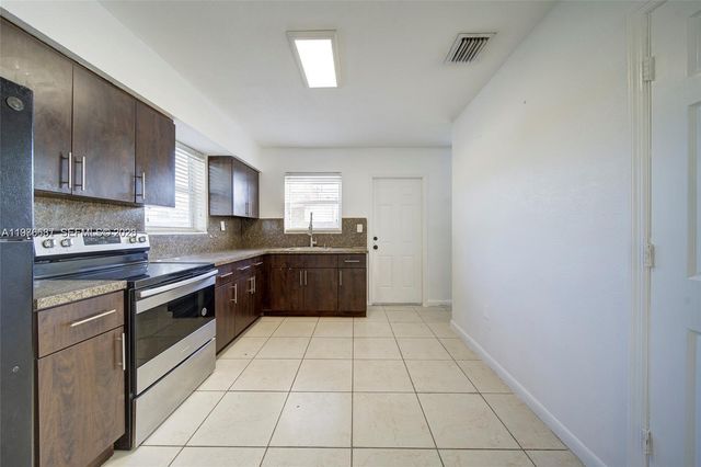 10203 NW 12th Ave 10203, Miami, FL 33150