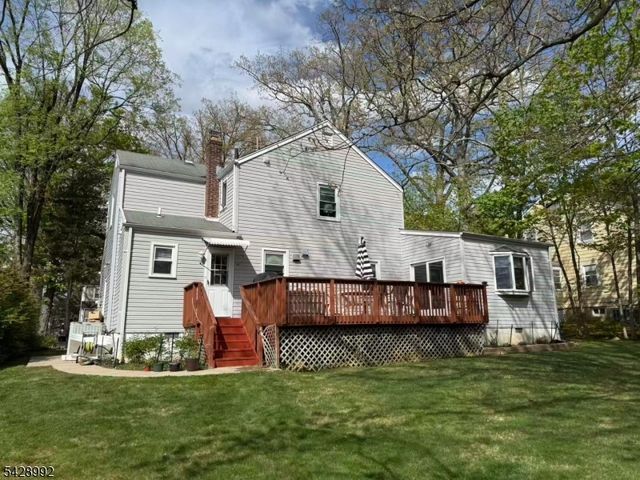 85 Irving Ave, Livingston Twp., NJ 07039
