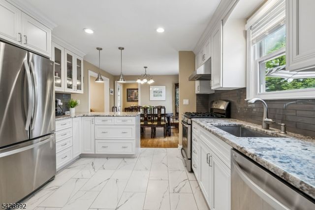 85 Irving Ave, Livingston Twp., NJ 07039