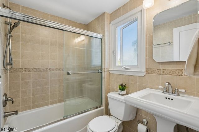 85 Irving Ave, Livingston Twp., NJ 07039