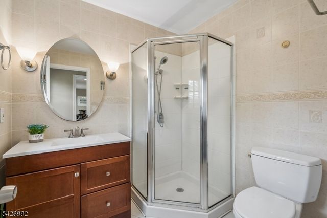 85 Irving Ave, Livingston Twp., NJ 07039