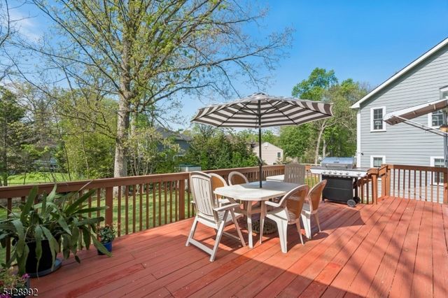 85 Irving Ave, Livingston Twp., NJ 07039