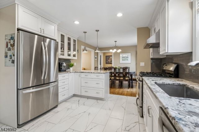 85 Irving Ave, Livingston Twp., NJ 07039