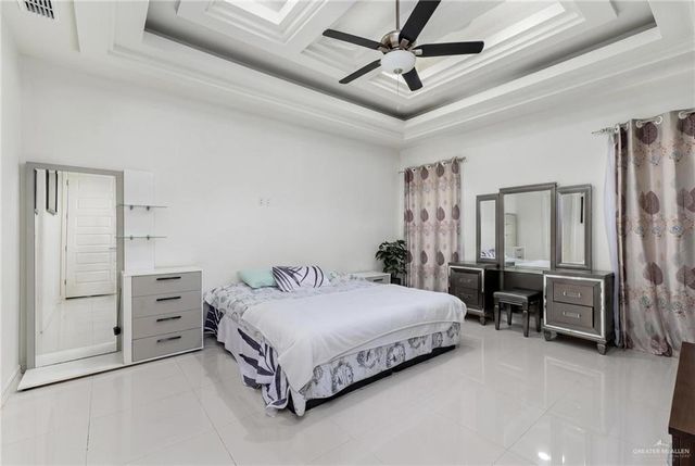 4911 N 41st Lane, Mcallen, TX 78504