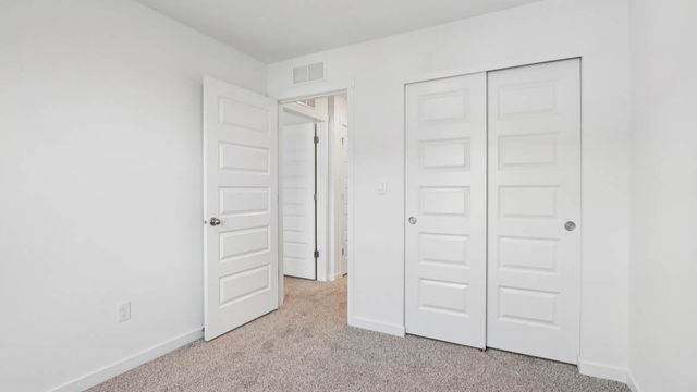 919 Briar Glen Court, Hampshire, IL 60140