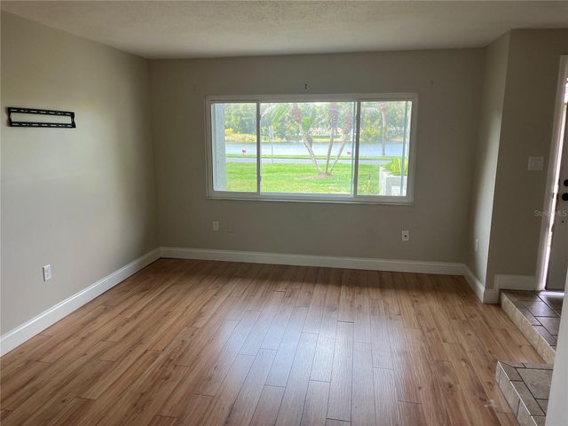 3101 VILLAGE LANE, Mount Dora, FL 32757