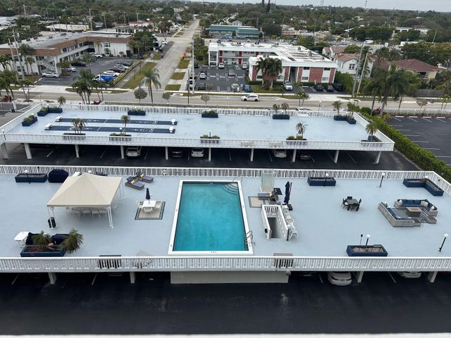301 Lake Shore Drive 802, Lake Park, FL 33403
