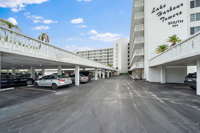 301 Lake Shore Drive 802, Lake Park, FL 33403