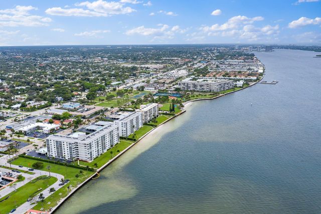 301 Lake Shore Drive 802, Lake Park, FL 33403