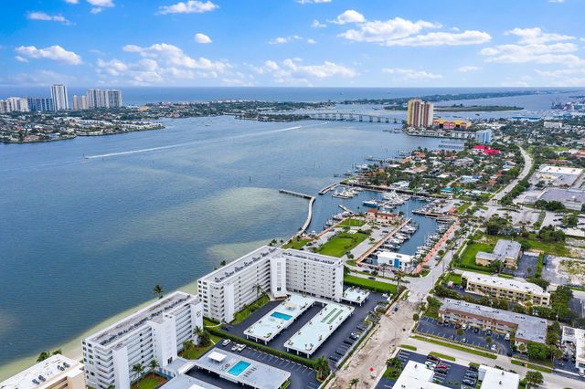301 Lake Shore Drive 802, Lake Park, FL 33403
