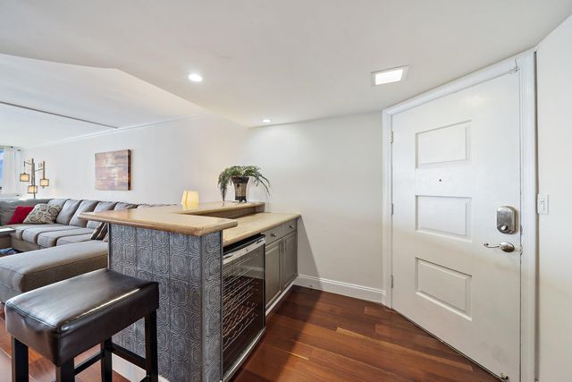 301 Lake Shore Drive 802, Lake Park, FL 33403