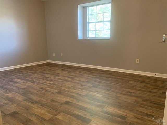 811 Massachusetts Ave, Pensacola, FL 32505