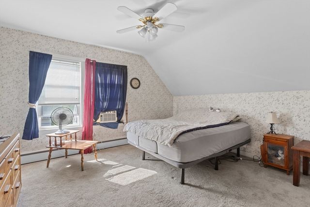 82 Brooks St, Worcester, MA 01606