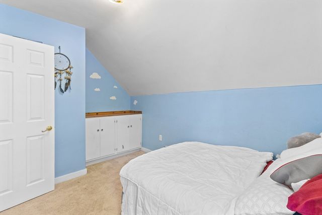 82 Brooks St, Worcester, MA 01606