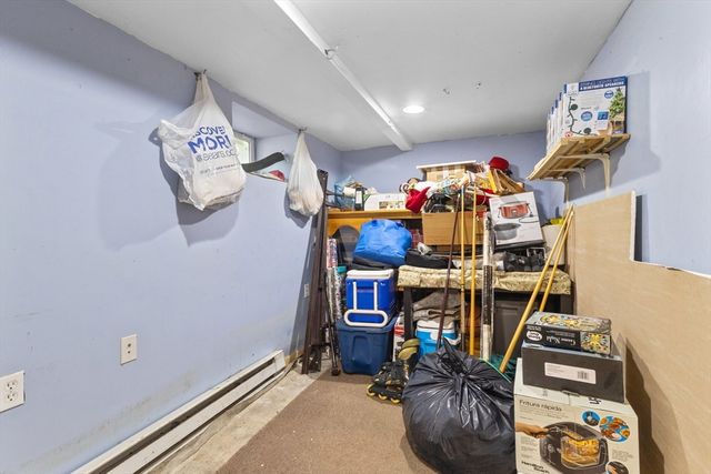 82 Brooks St, Worcester, MA 01606