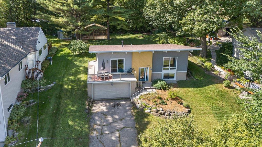 2889 Waubesa Avenue, Madison, WI 53711