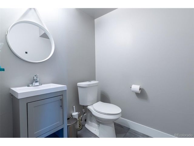 3318 S Washington St, Englewood, CO 80113