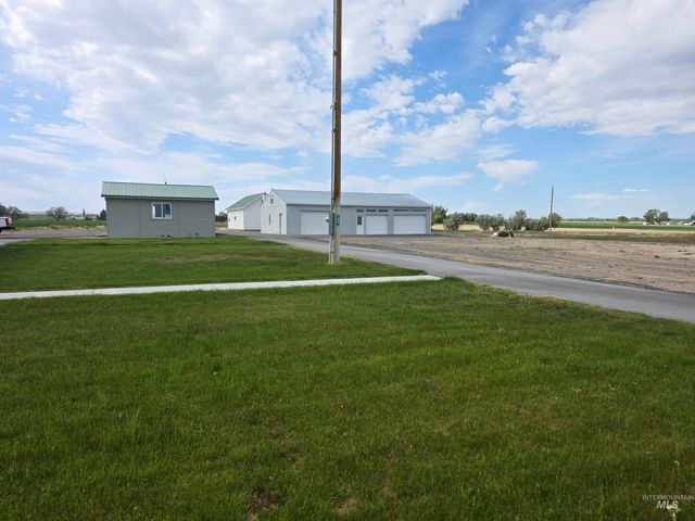2843 E 3500 N., Twin Falls, ID 83301