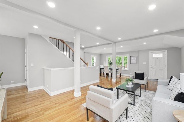 4119 N Meade Avenue, Chicago, IL 60634