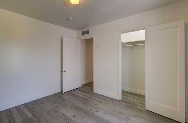 1204 W Yale Avenue, Fresno, CA 93705