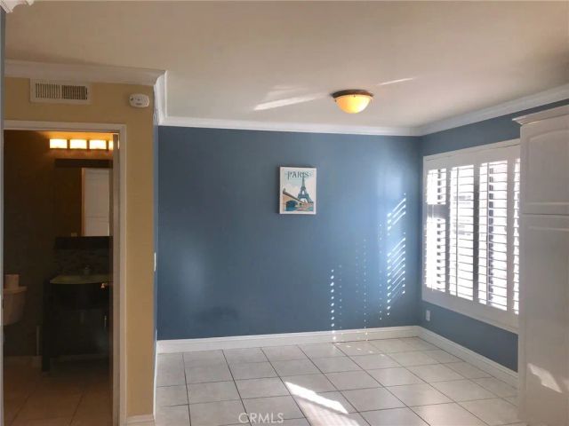 17807 Devonshire Street 4, Northridge, CA 91325