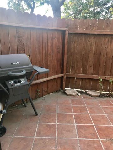 17807 Devonshire Street 4, Northridge, CA 91325