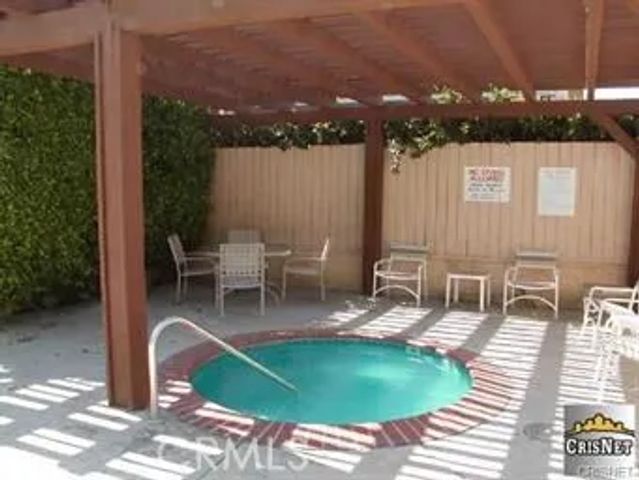 17807 Devonshire Street 4, Northridge, CA 91325