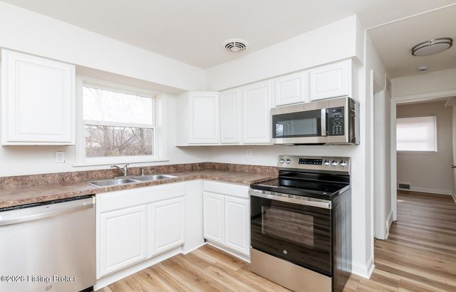 3700 Taylorsville Rd, Louisville, KY 40220