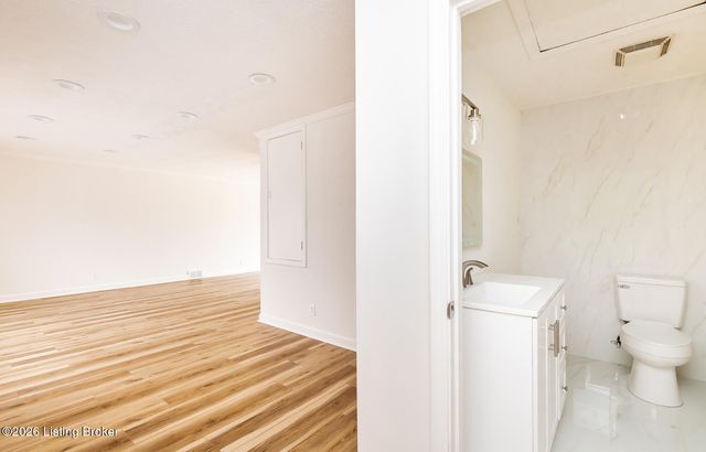 3700 Taylorsville Rd, Louisville, KY 40220