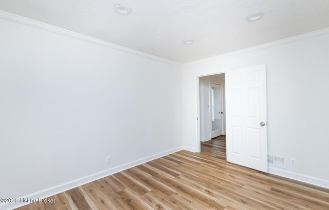 3700 Taylorsville Rd, Louisville, KY 40220