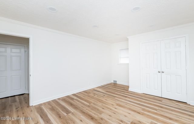 3700 Taylorsville Rd, Louisville, KY 40220