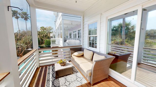 15 Yacht Harbor Court, Isle Of Palms, SC 29451