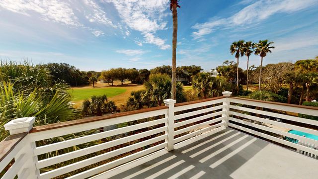 15 Yacht Harbor Court, Isle Of Palms, SC 29451