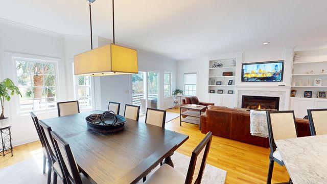 15 Yacht Harbor Court, Isle Of Palms, SC 29451