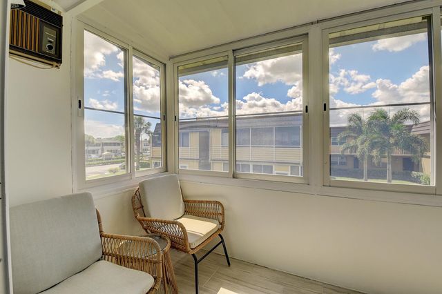 461 N Brittany J, Delray Beach, FL 33446