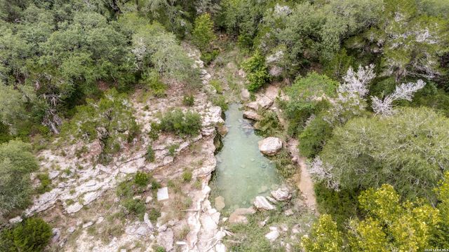 235 Sir Arthur Way, Canyon Lake, TX 78133