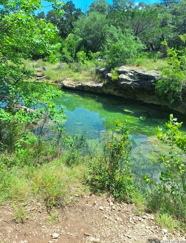 235 Sir Arthur Way, Canyon Lake, TX 78133