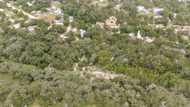 235 Sir Arthur Way, Canyon Lake, TX 78133