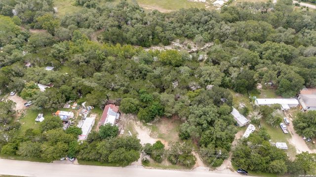 235 Sir Arthur Way, Canyon Lake, TX 78133